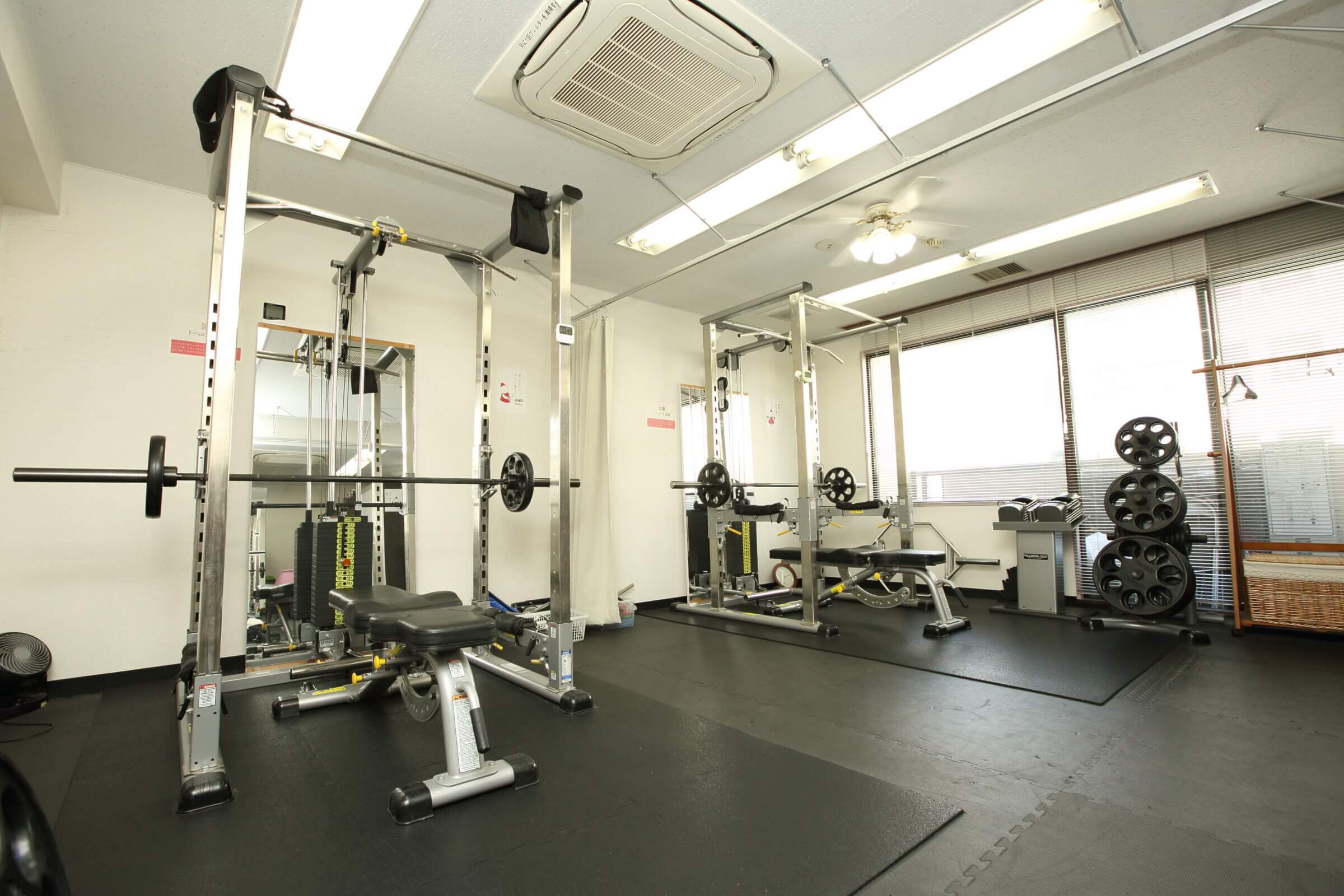 MIYAZAKI GYM 池袋店の写真 1
