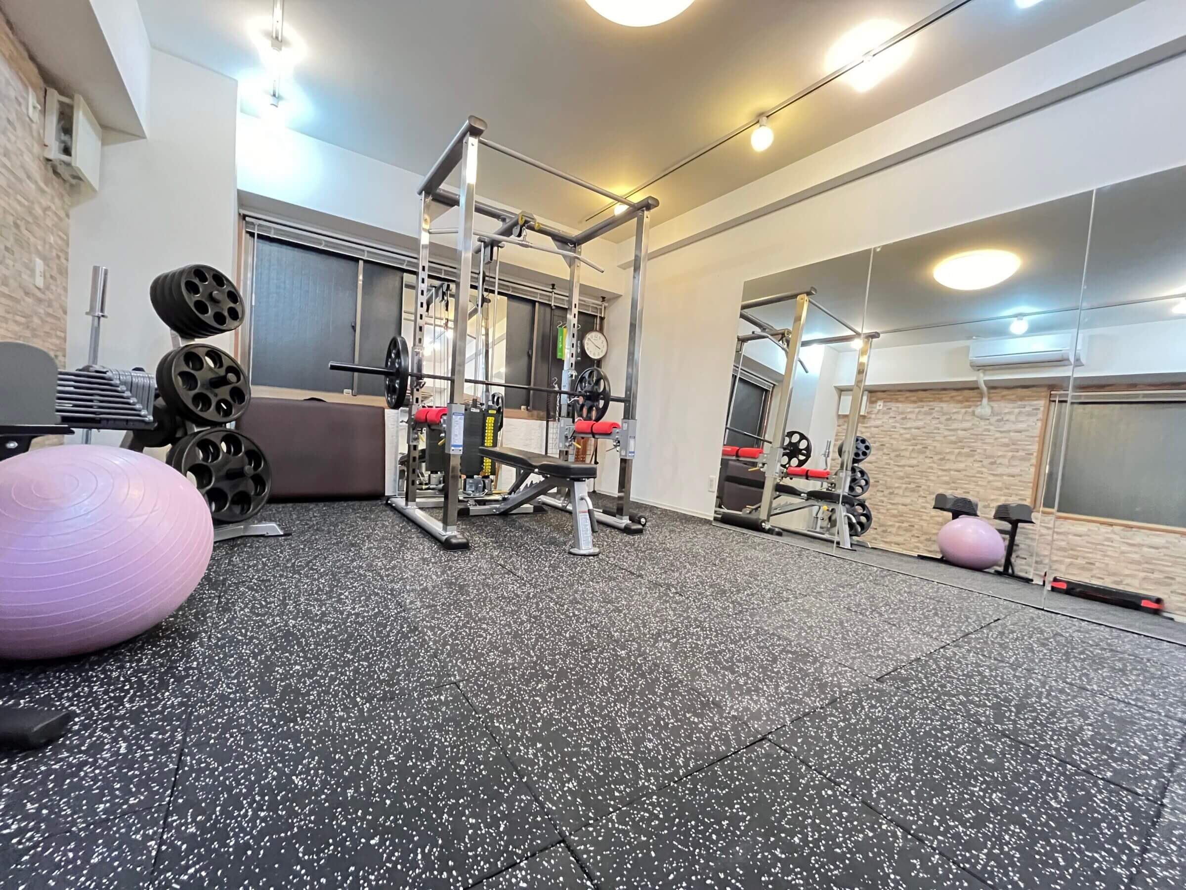 MIYAZAKI GYM 新富町・八丁堀店の写真 2