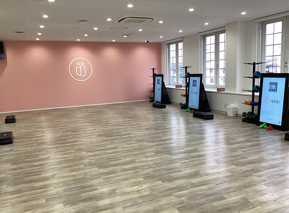 FÜRDI(ファディー)八戸青葉店の写真 2