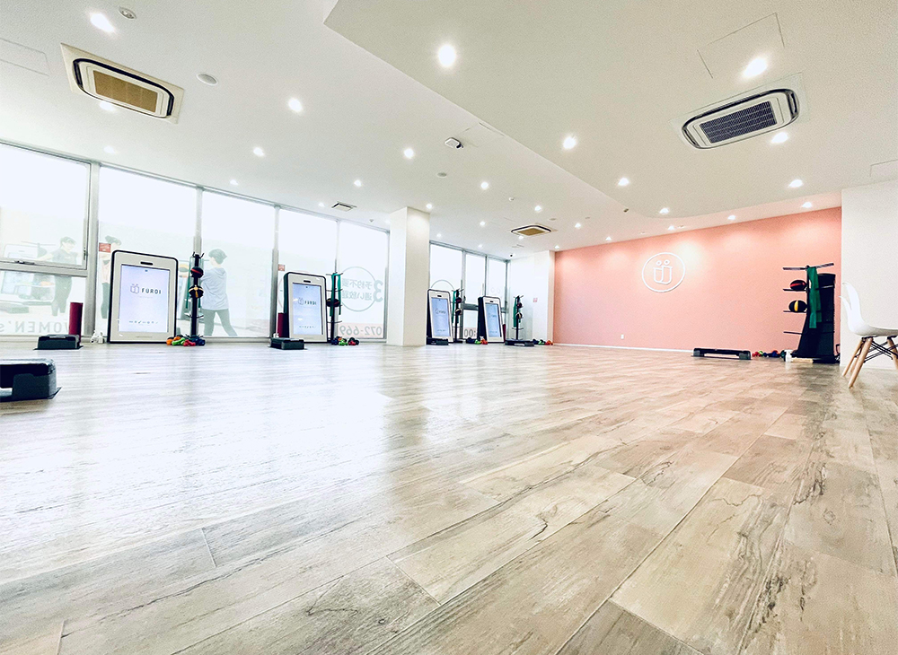 FÜRDI(ファディー)阪急富田駅前店の写真 2